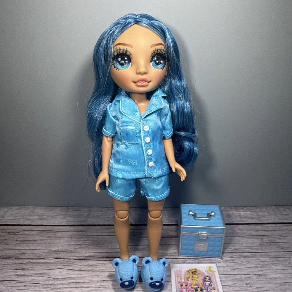 Rainbow High Jr High PJ Party Skyler Blue 9'' Posable Doll with PJs & Slippers